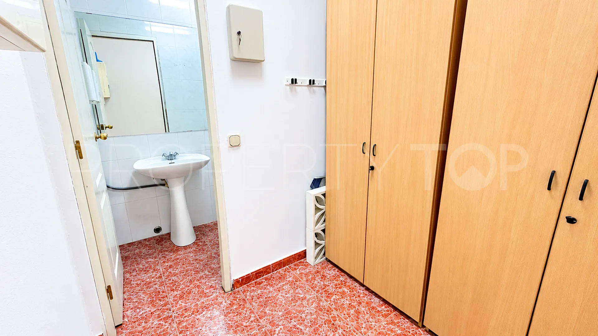 Office for sale in Benalmadena Centro