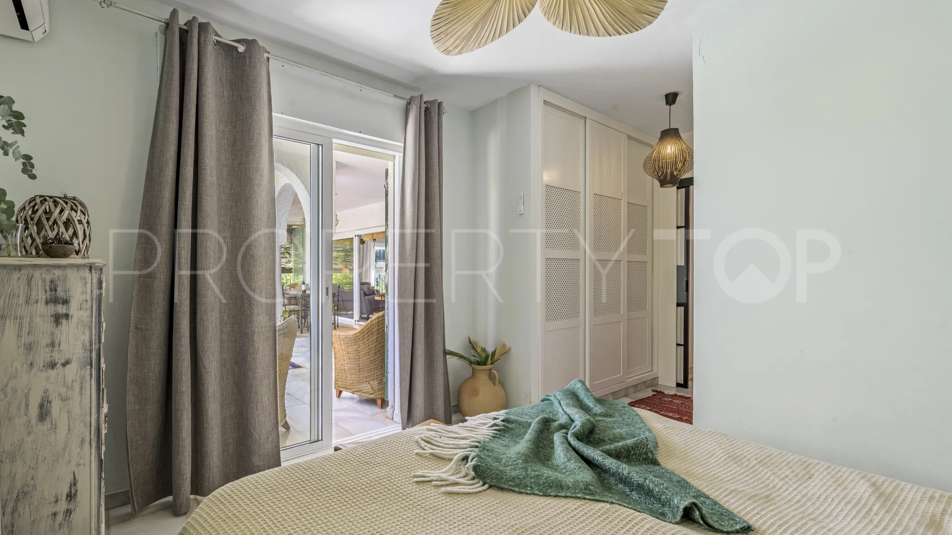 Cerros del Aguila, villa en venta con 3 dormitorios