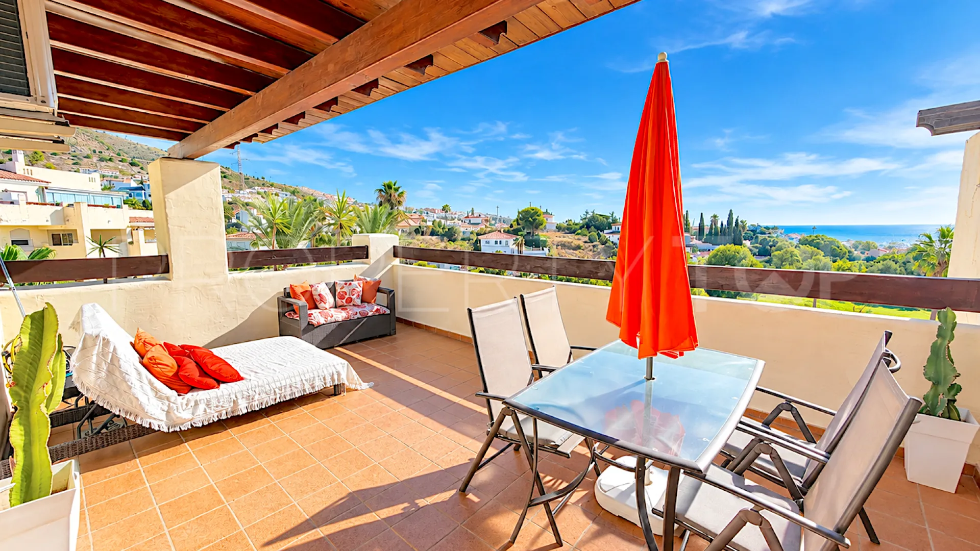 Benalmadena Costa 2 bedrooms penthouse for sale