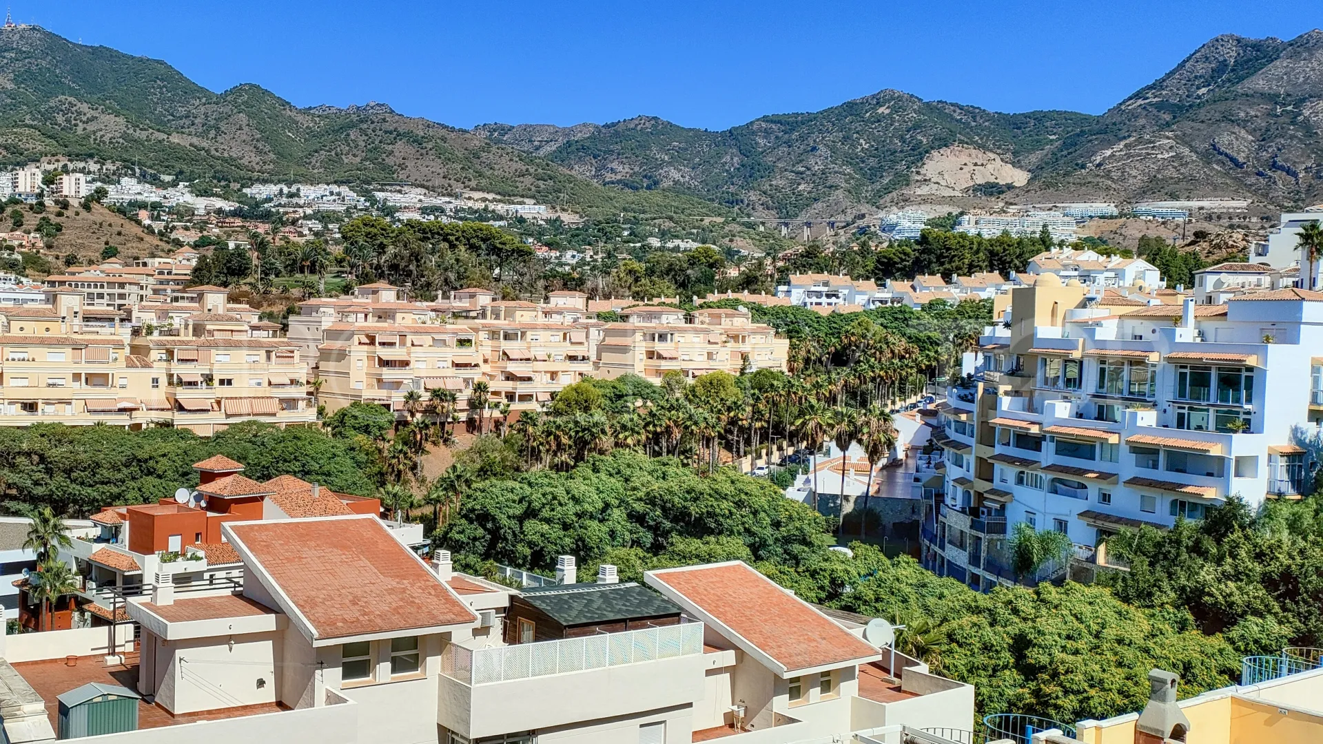 Torrequebrada, apartamento a la venta de 2 dormitorios