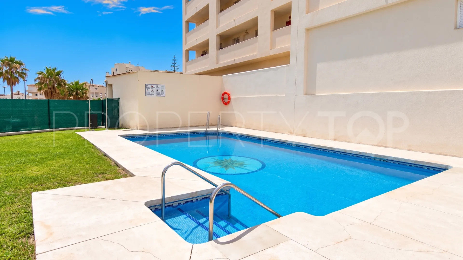 Torrequebrada, apartamento a la venta de 2 dormitorios
