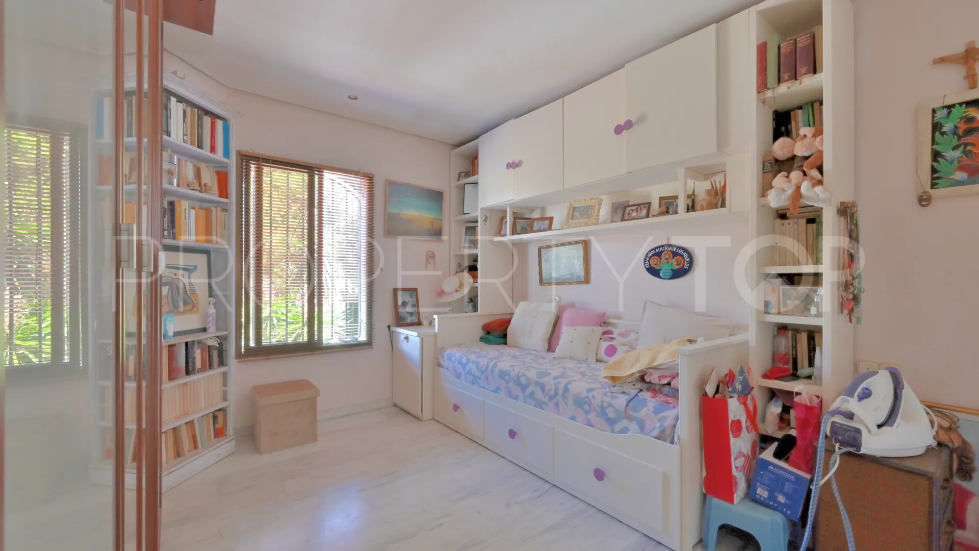 Se vende apartamento en Elviria de 3 dormitorios