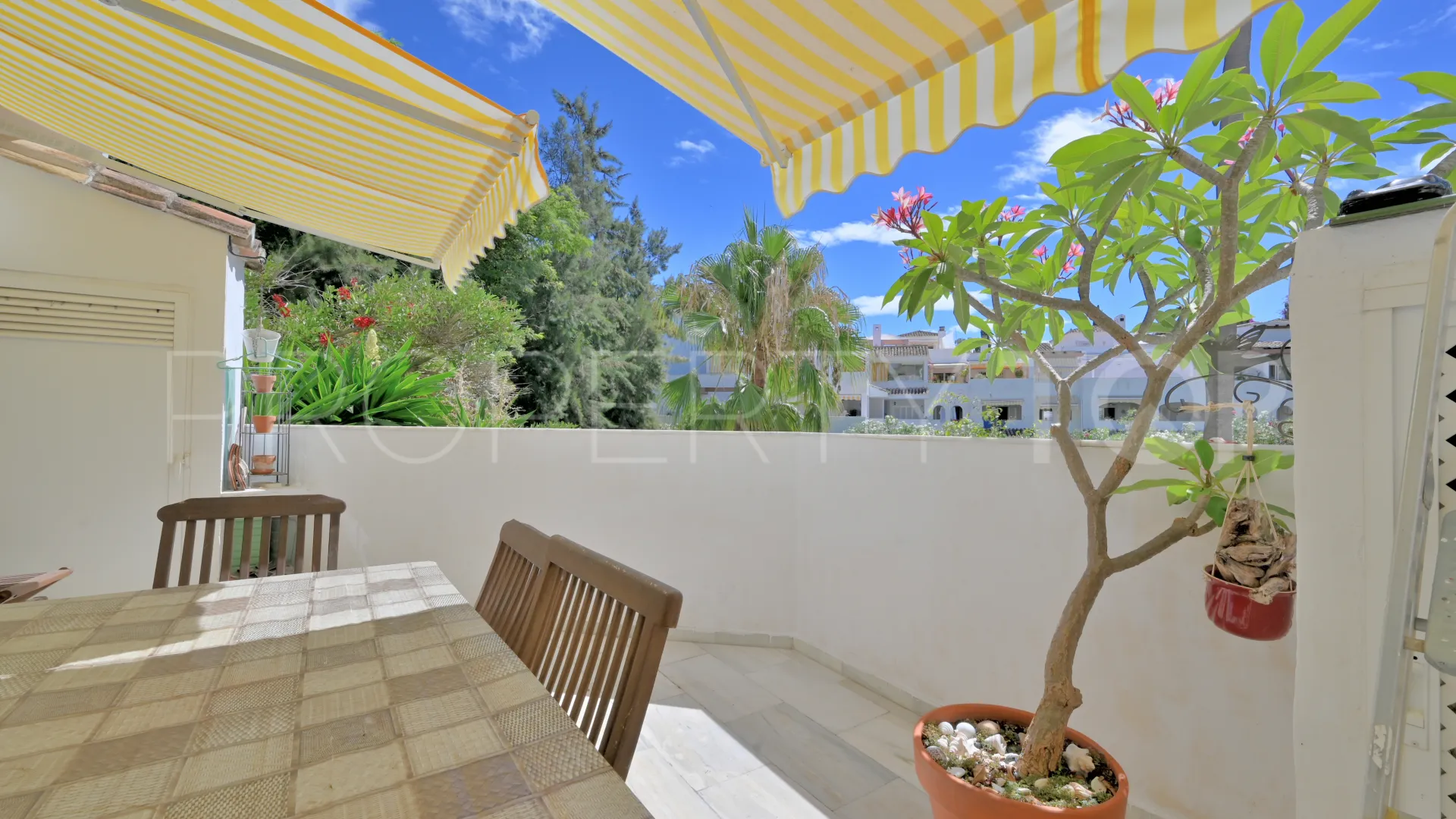 Se vende apartamento en Elviria de 3 dormitorios