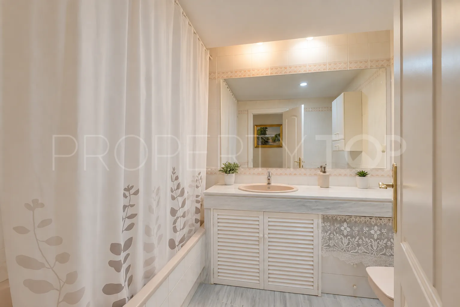 Se vende apartamento en Elviria de 3 dormitorios