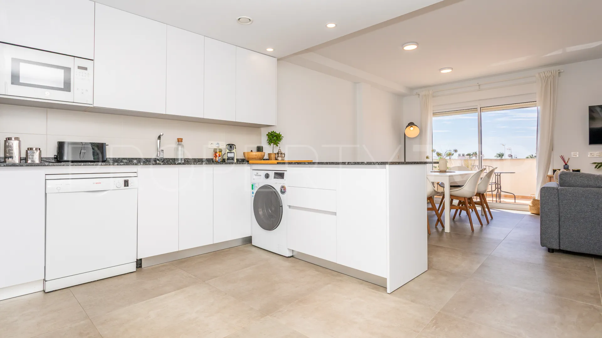 Building for sale in Cala de Mijas