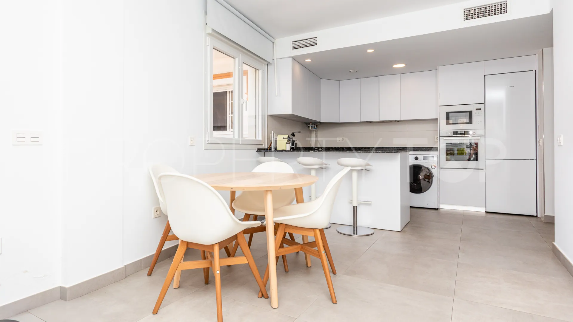 Building for sale in Cala de Mijas