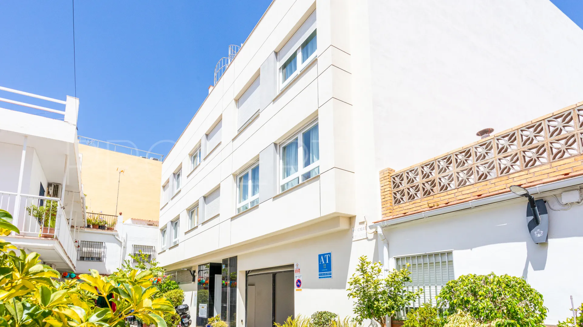 Building for sale in Cala de Mijas