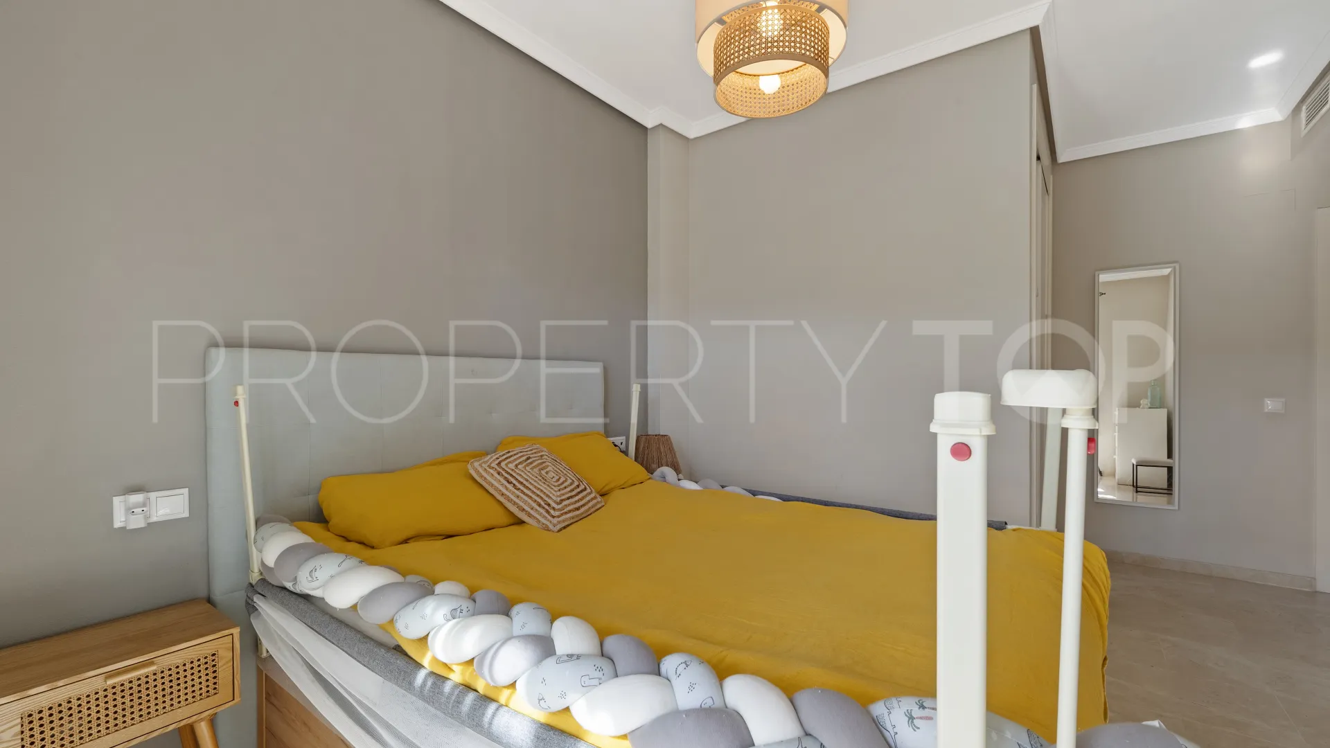 For sale apartment in Cala de Mijas