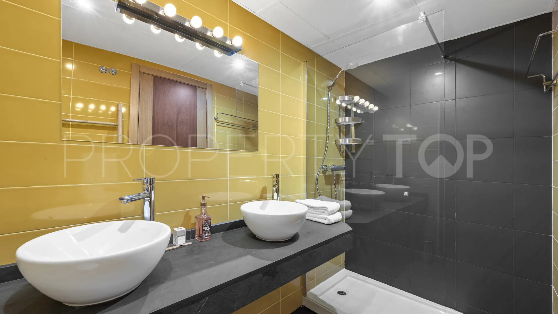 2 bedrooms penthouse for sale in Riviera del Sol