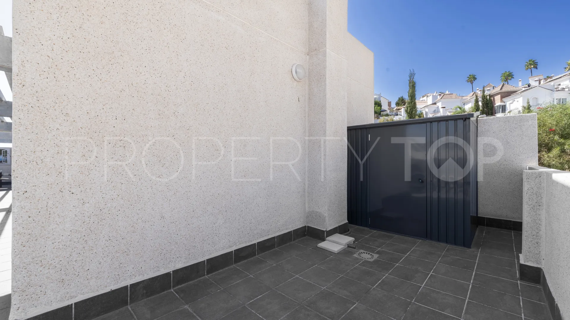 2 bedrooms penthouse for sale in Riviera del Sol