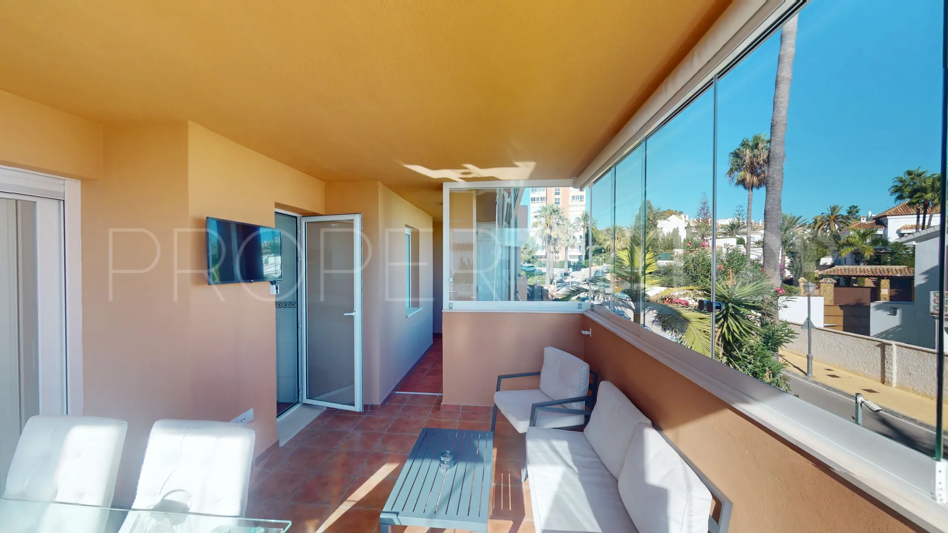 For sale Marbella East apartment with 2 bedrooms