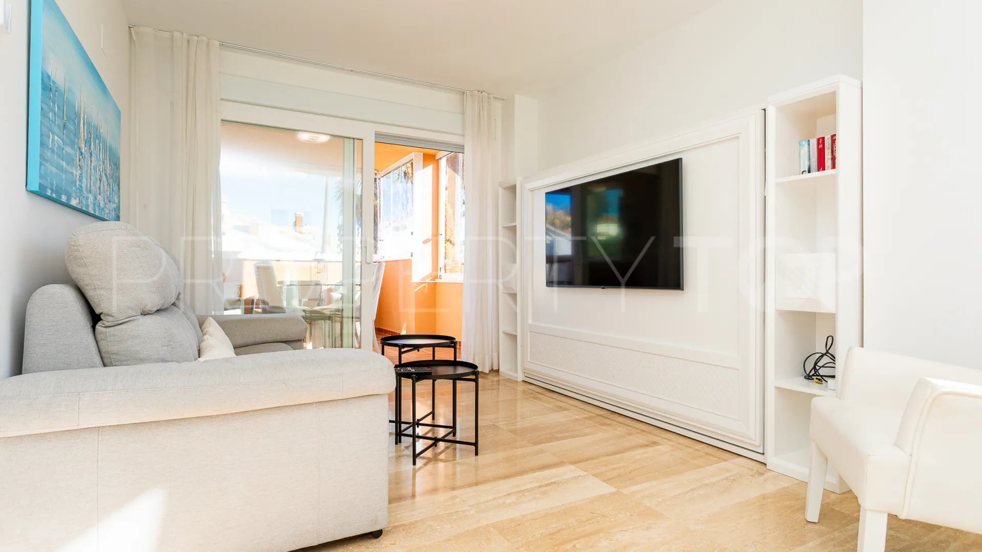 For sale Marbella East apartment with 2 bedrooms