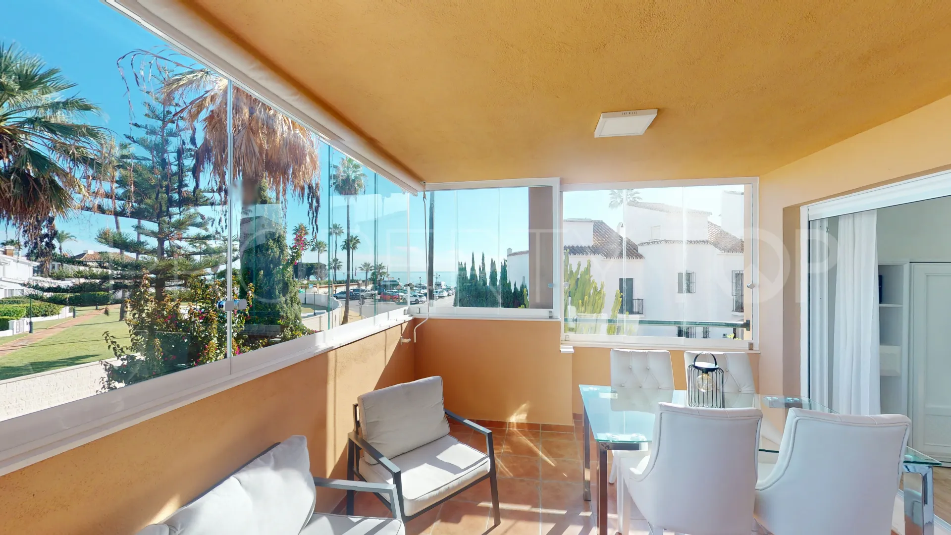 For sale Marbella East apartment with 2 bedrooms