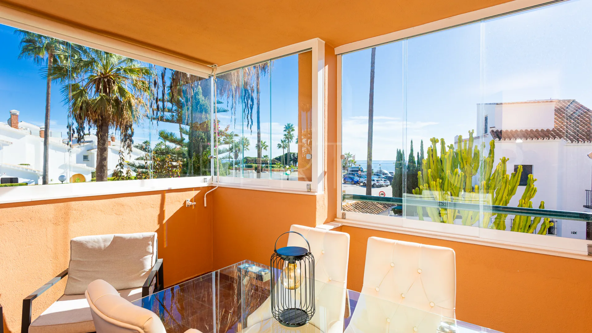 For sale Marbella East apartment with 2 bedrooms