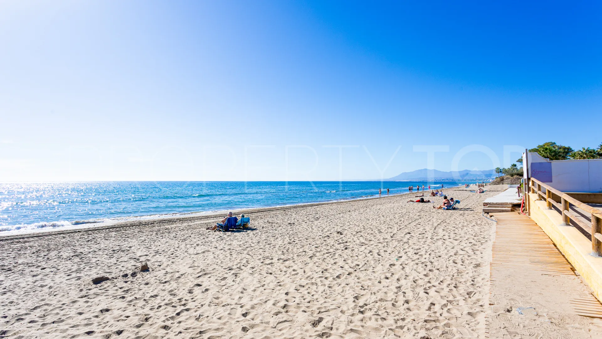 For sale Marbella East apartment with 2 bedrooms