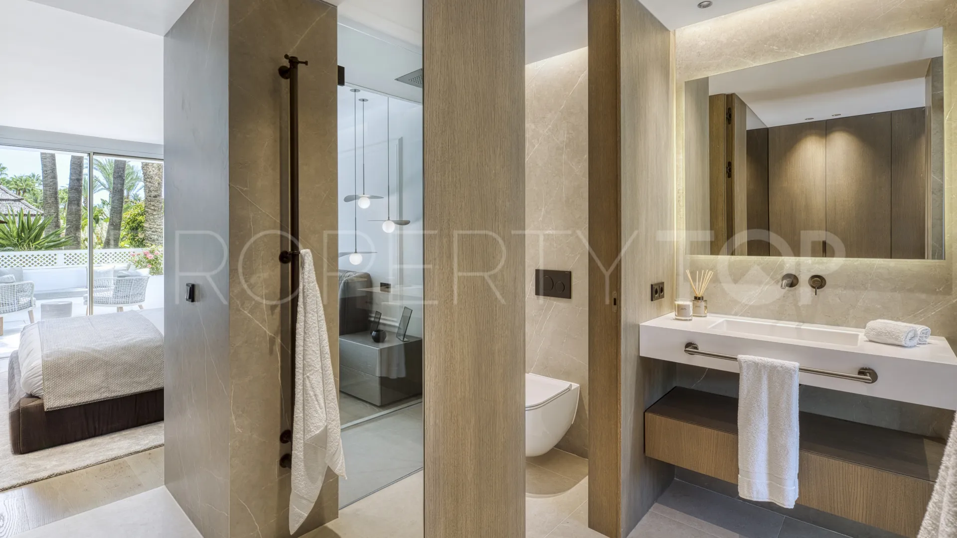 Se vende apartamento planta baja en Puente Romano con 3 dormitorios