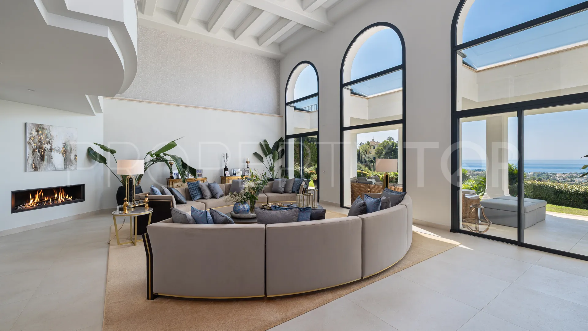 Comprar villa de 6 dormitorios en Marbella Golden Mile