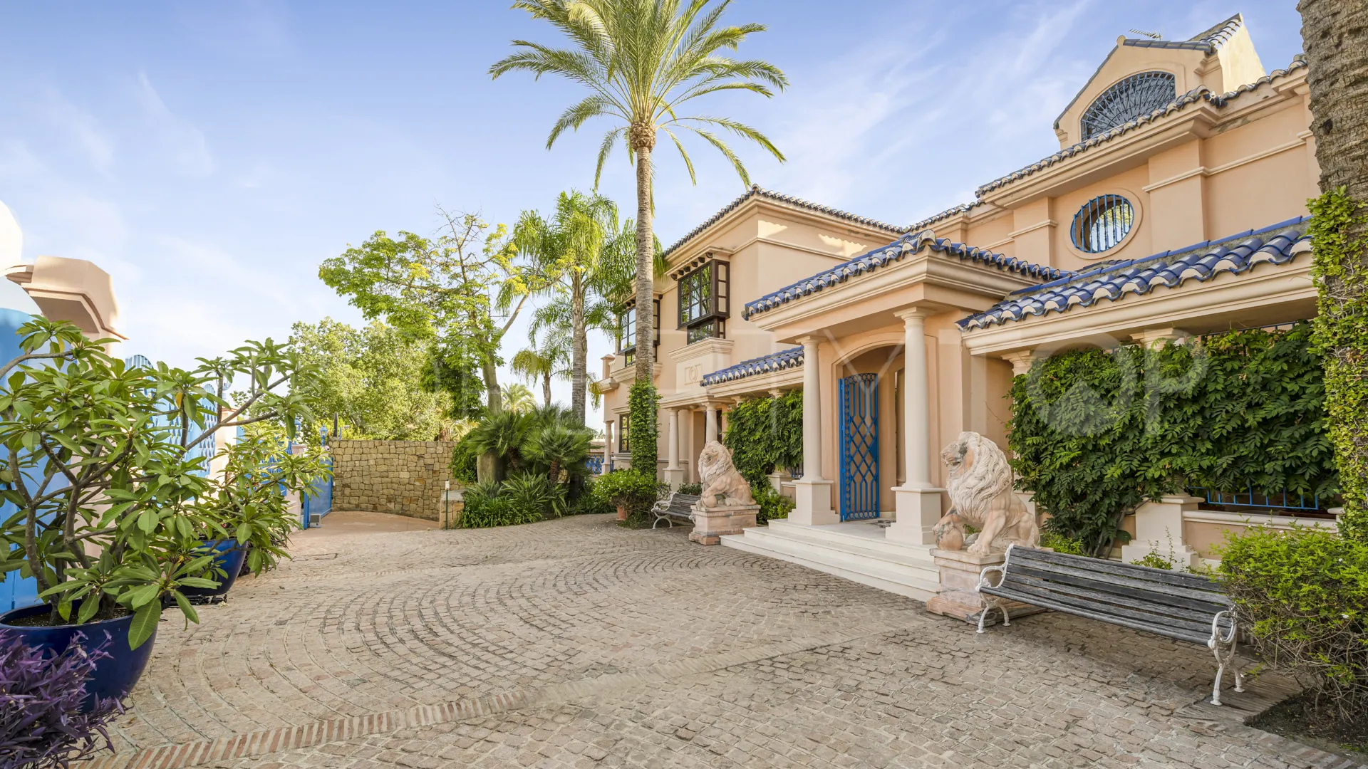 Villa de 6 dormitorios en venta en Aloha