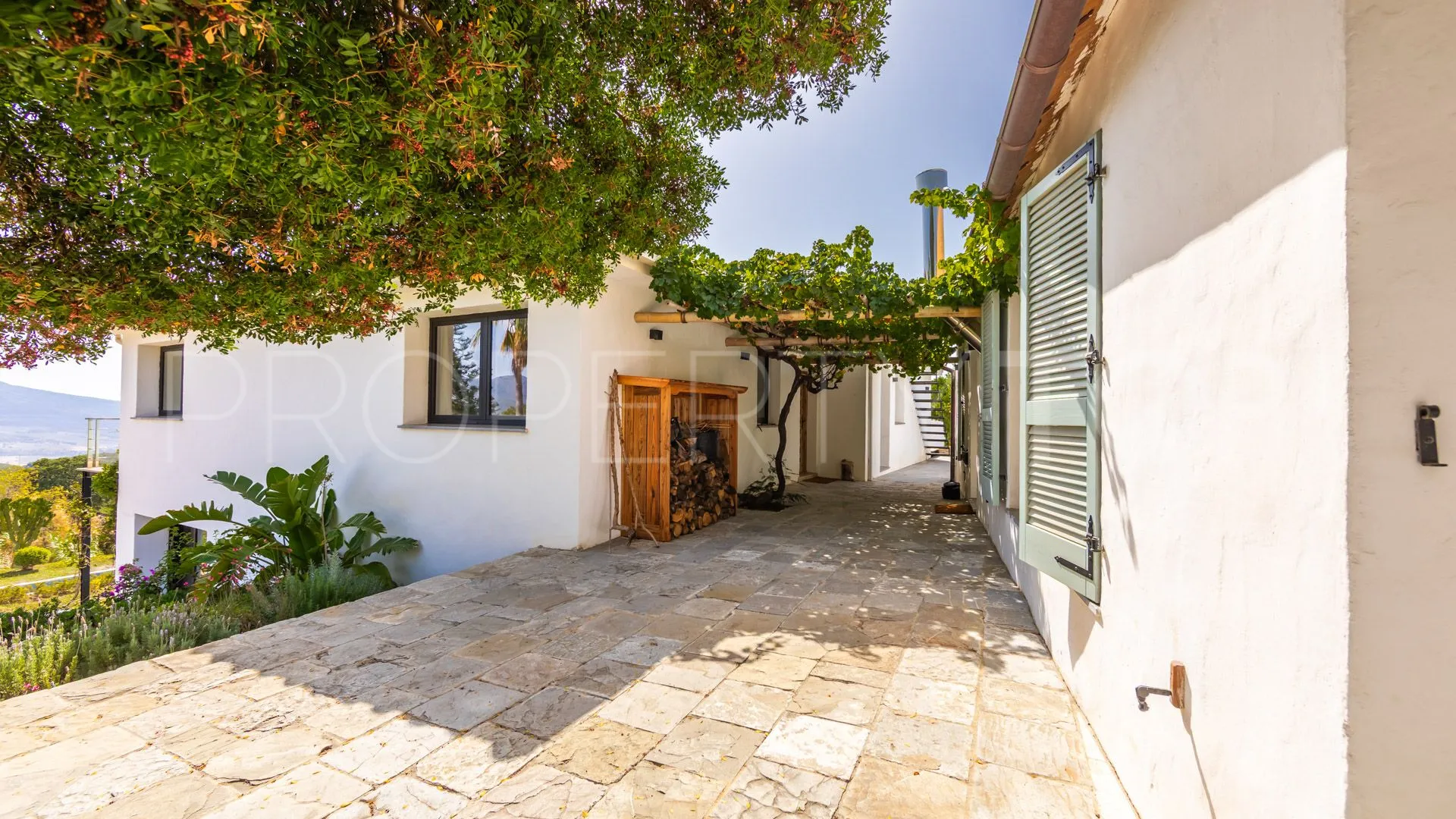 Buy Tarifa 4 bedrooms villa