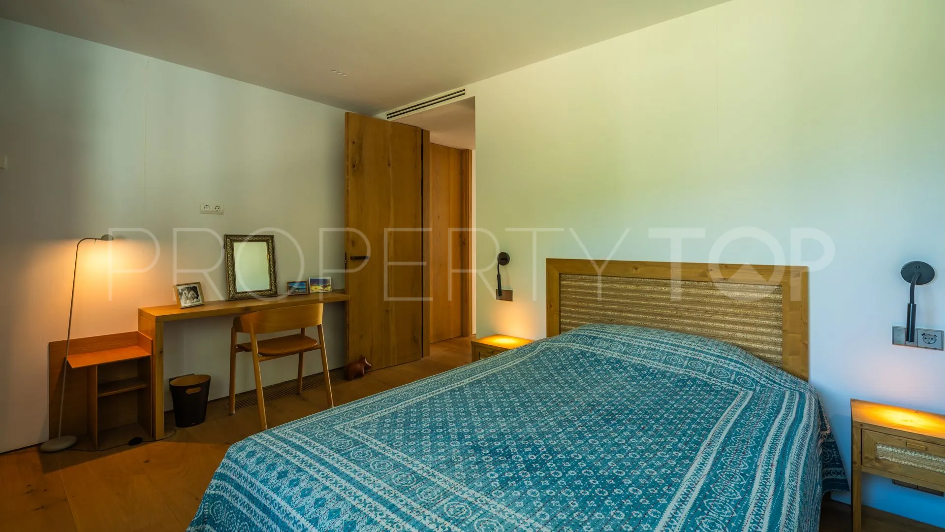 Buy Tarifa 4 bedrooms villa