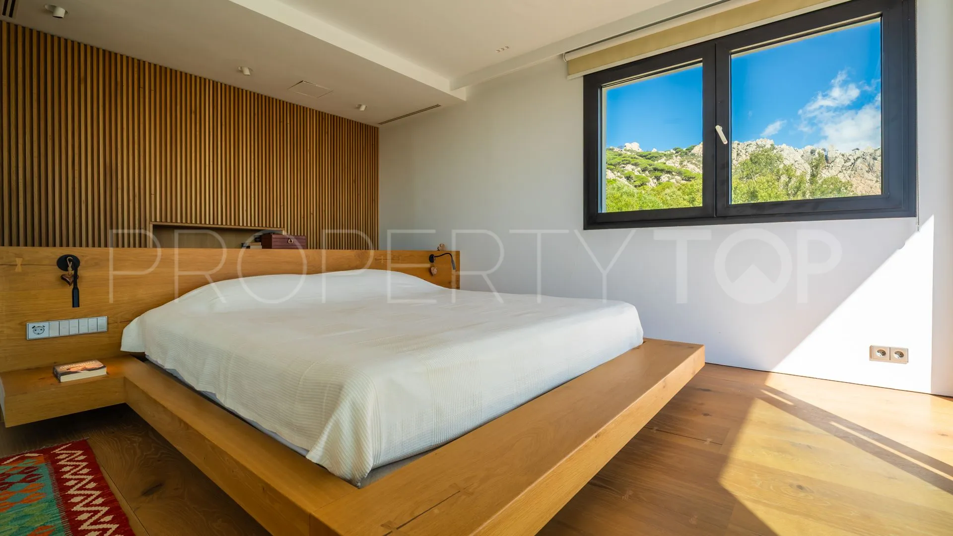 Buy Tarifa 4 bedrooms villa