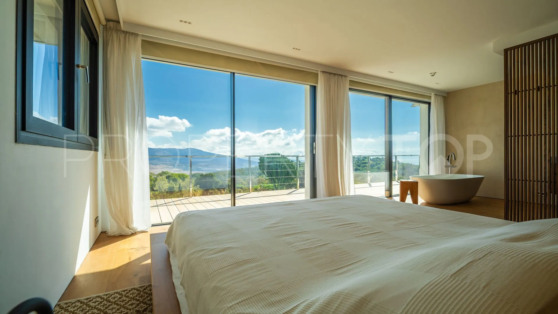 Buy Tarifa 4 bedrooms villa