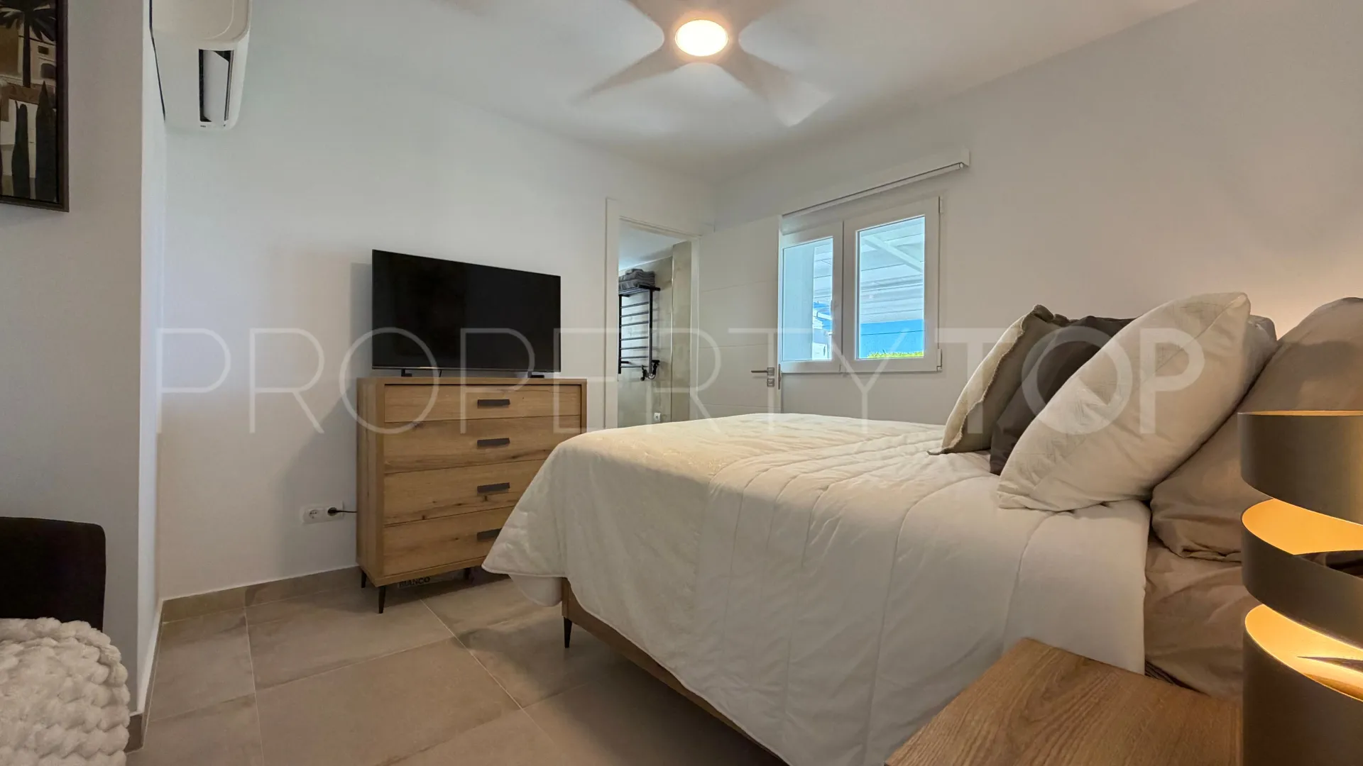 Benalmadena Costa 4 bedrooms villa for sale
