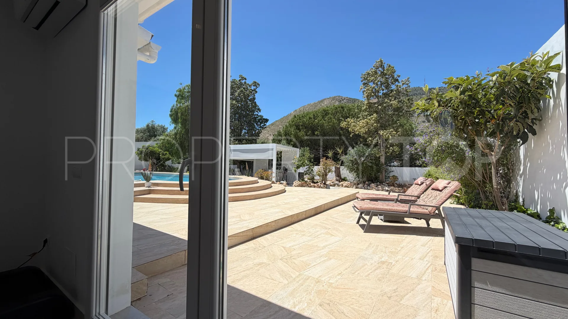 Benalmadena Costa 4 bedrooms villa for sale