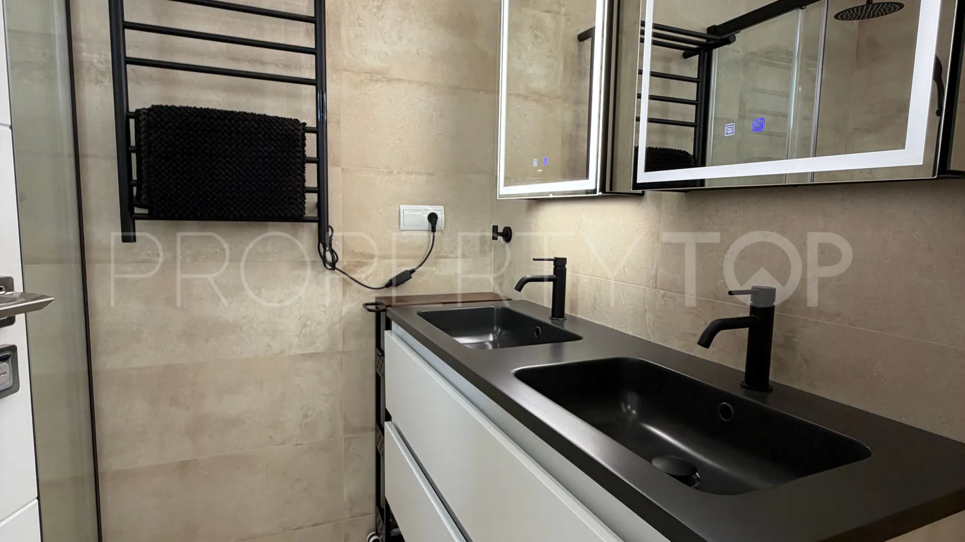 Benalmadena Costa 4 bedrooms villa for sale