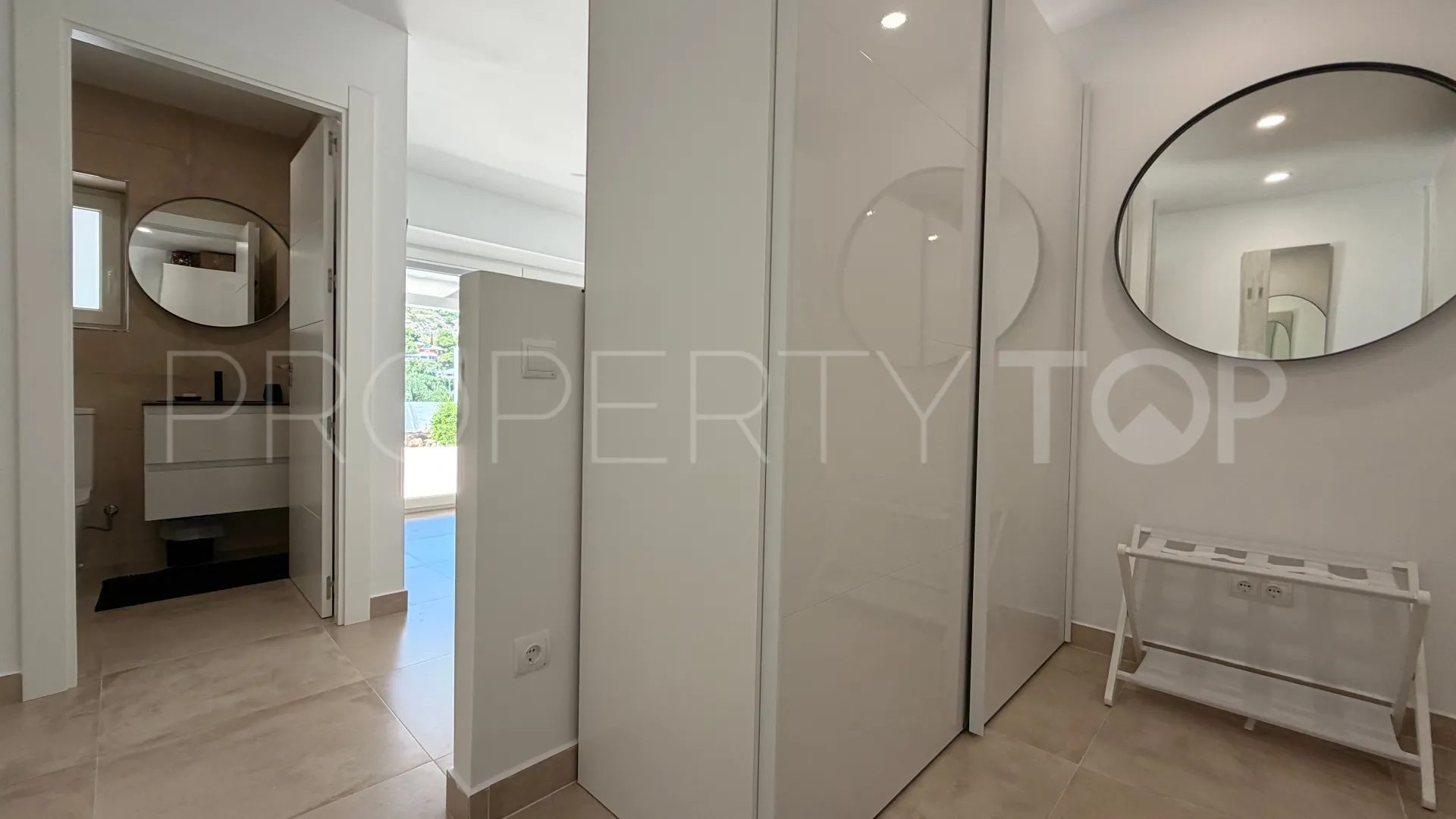 Benalmadena Costa 4 bedrooms villa for sale