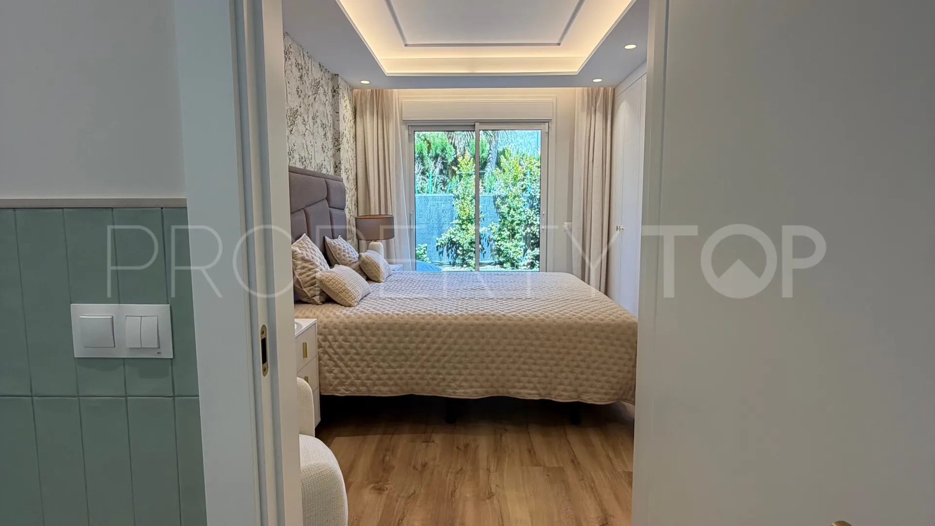 Apartamento planta baja en venta en Cortijo Blanco de 2 dormitorios