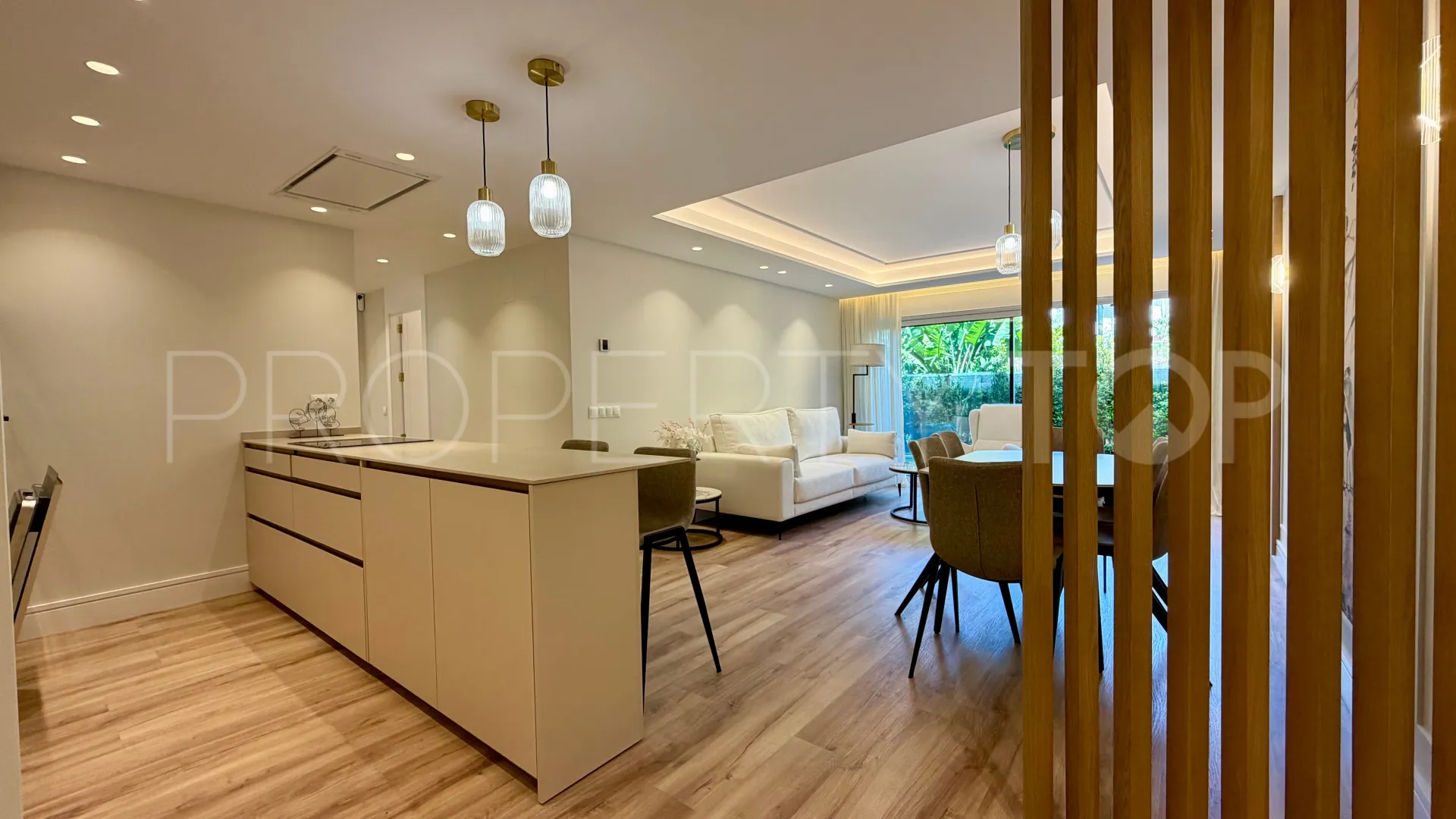 Apartamento planta baja en venta en Cortijo Blanco de 2 dormitorios