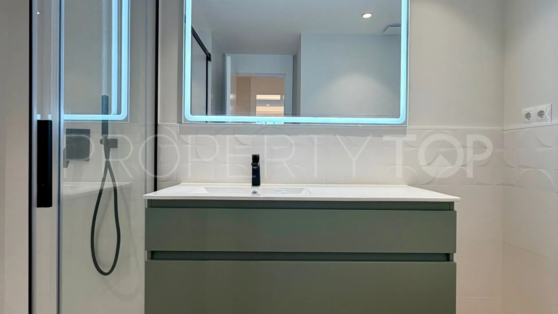 Apartamento planta baja en venta en Cortijo Blanco de 2 dormitorios