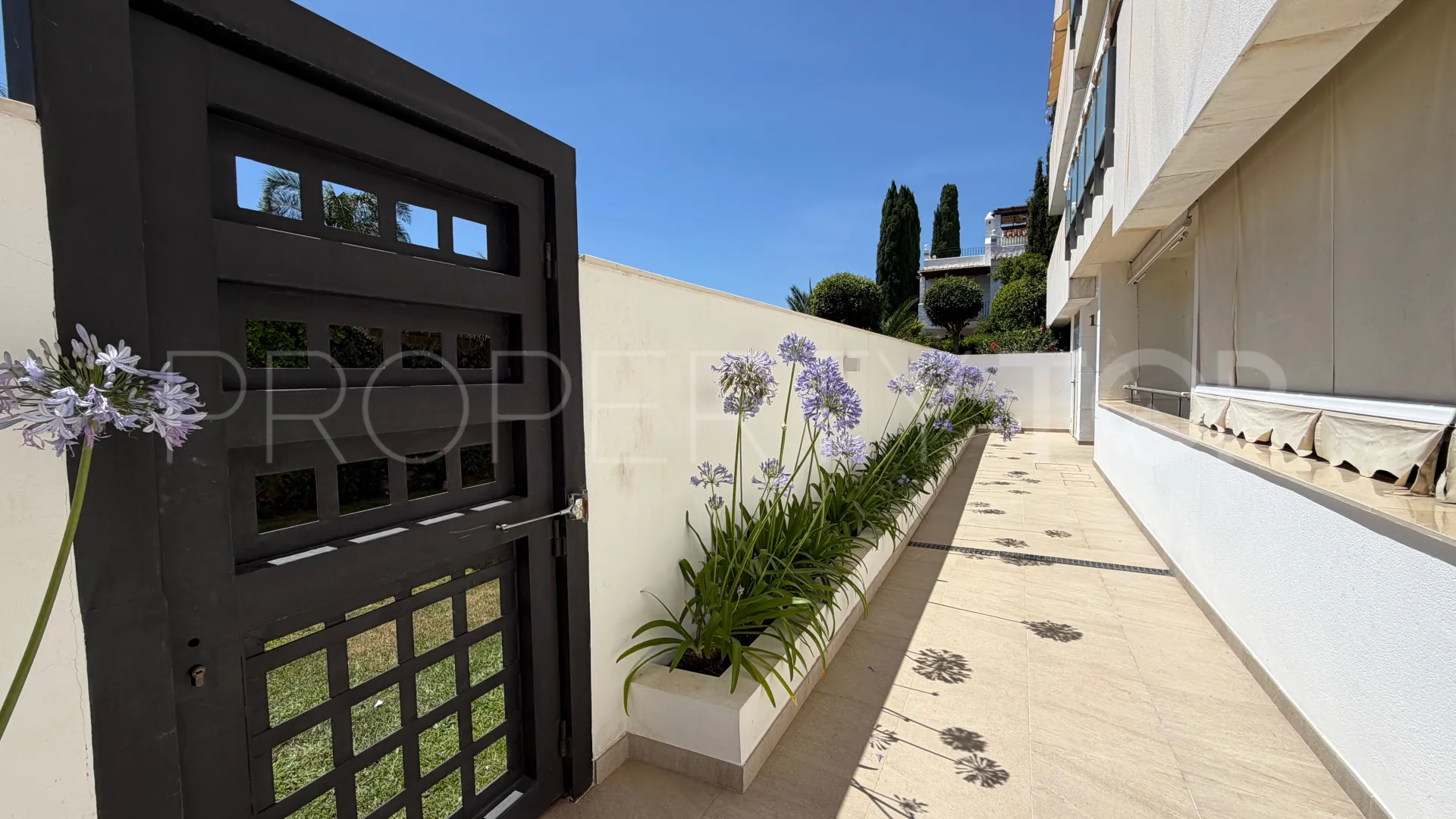 Apartamento planta baja en venta en Cortijo Blanco de 2 dormitorios