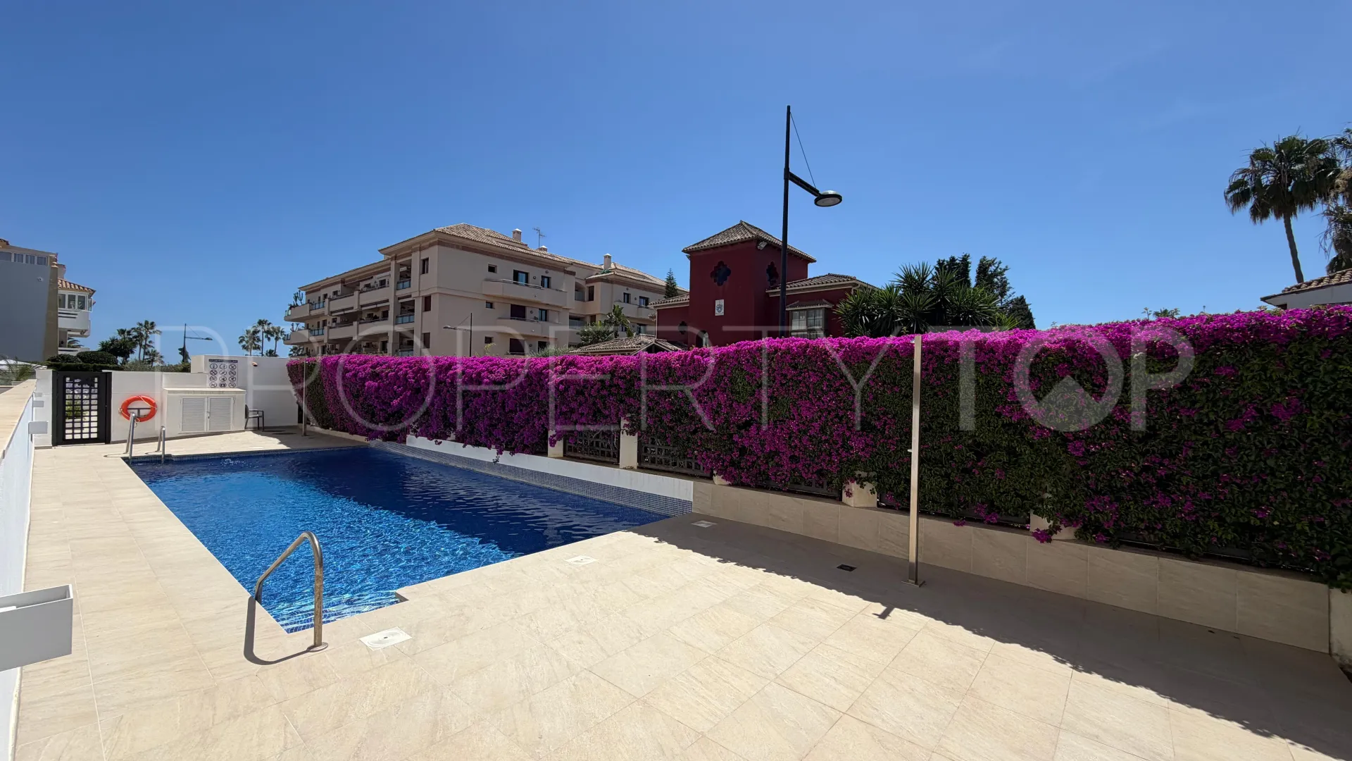 Apartamento planta baja en venta en Cortijo Blanco de 2 dormitorios