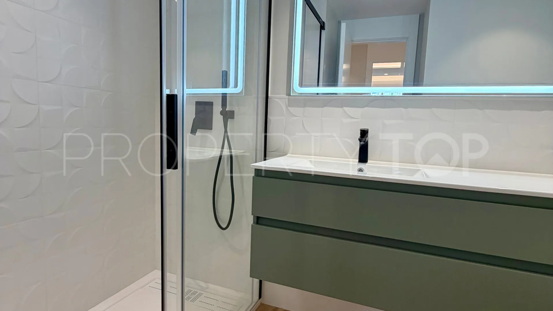 Apartamento planta baja en venta en Cortijo Blanco de 2 dormitorios
