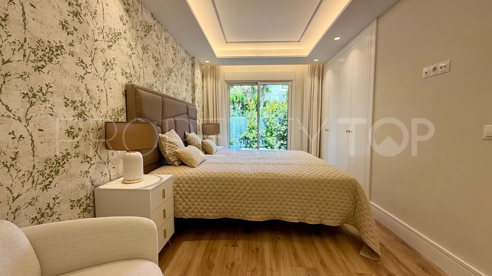 Apartamento planta baja en venta en Cortijo Blanco de 2 dormitorios
