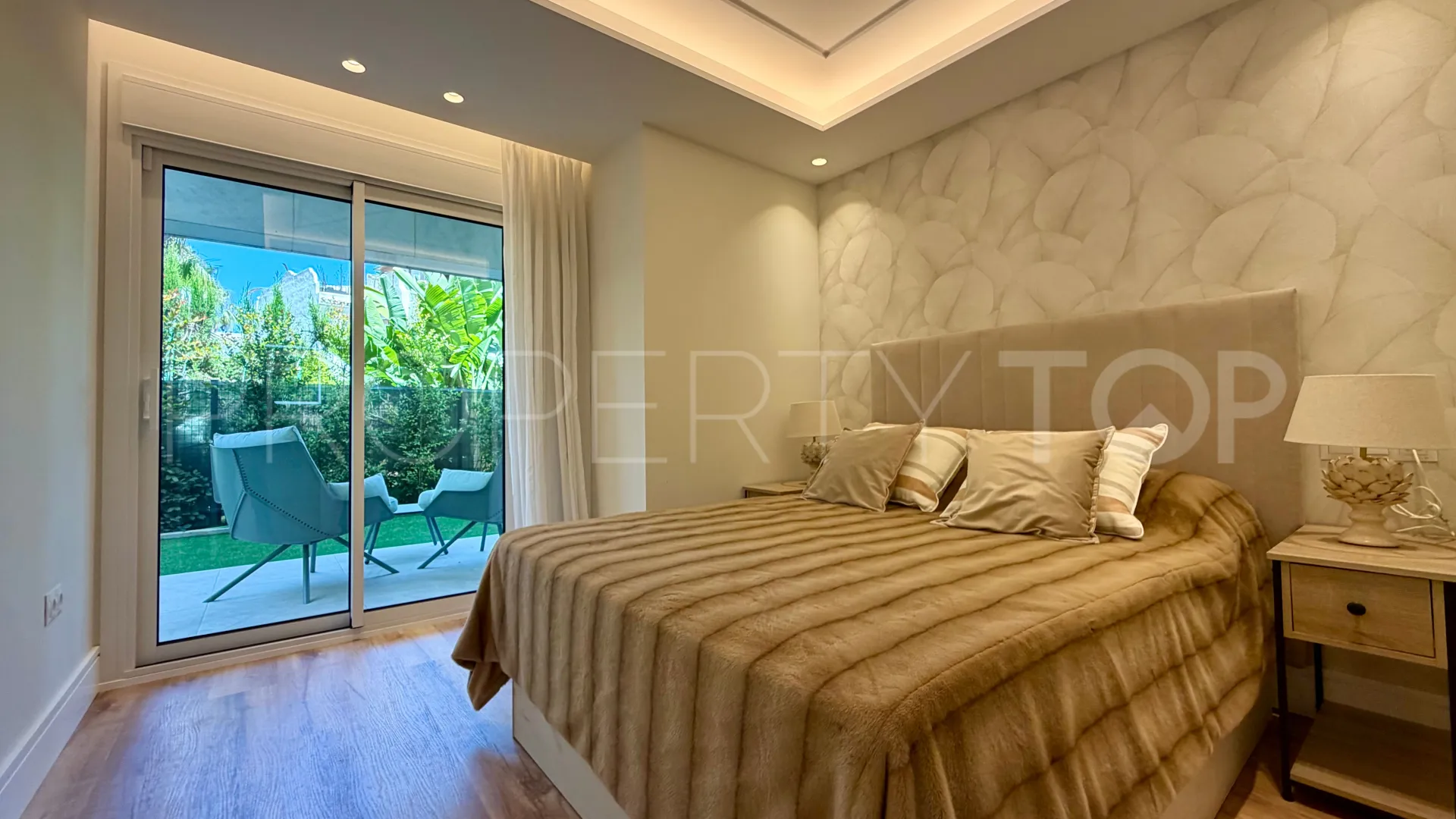 Apartamento planta baja en venta en Cortijo Blanco de 2 dormitorios