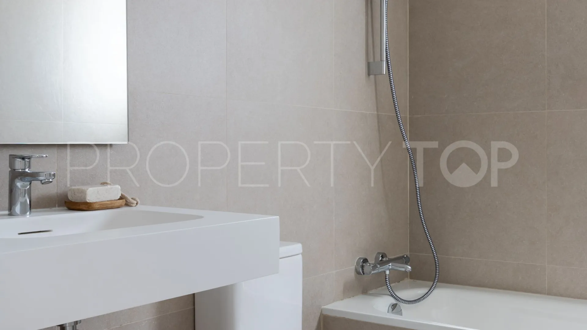 2 bedrooms apartment for sale in Malaga - Este