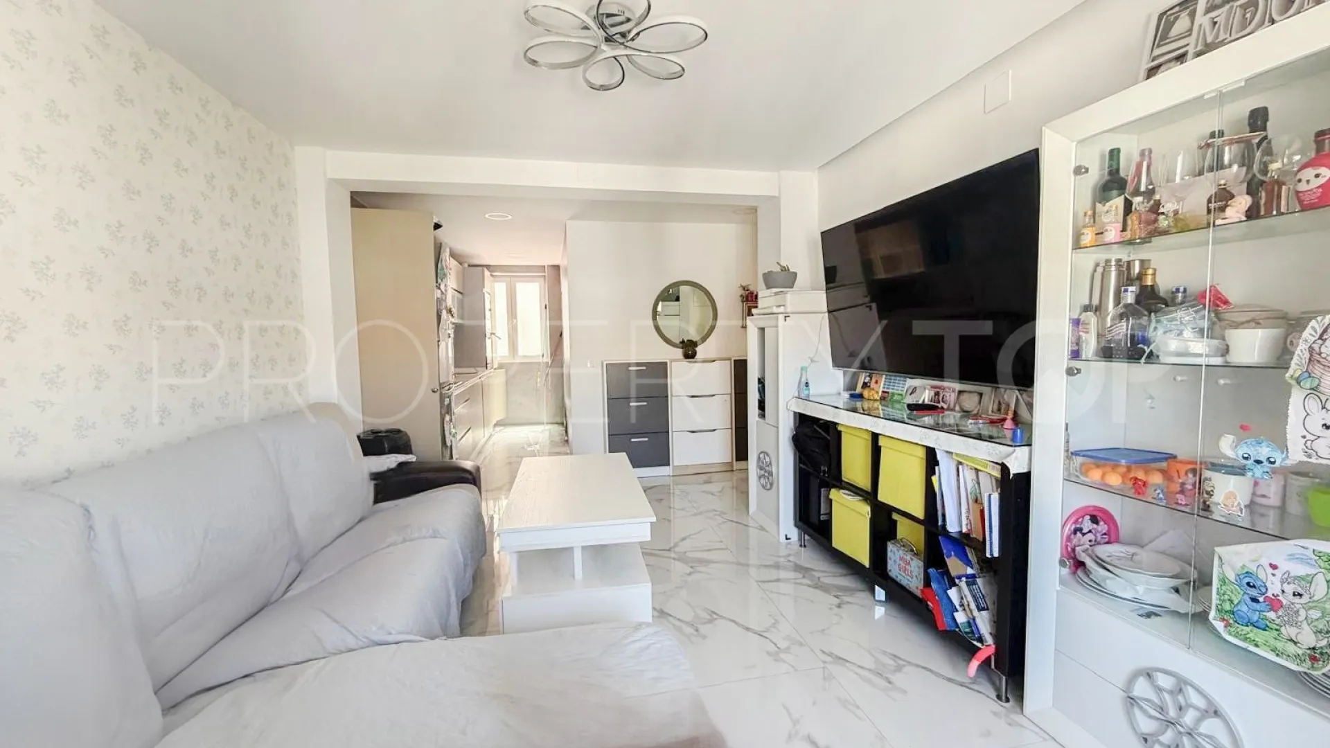 Piso en venta de 3 dormitorios en Jaen