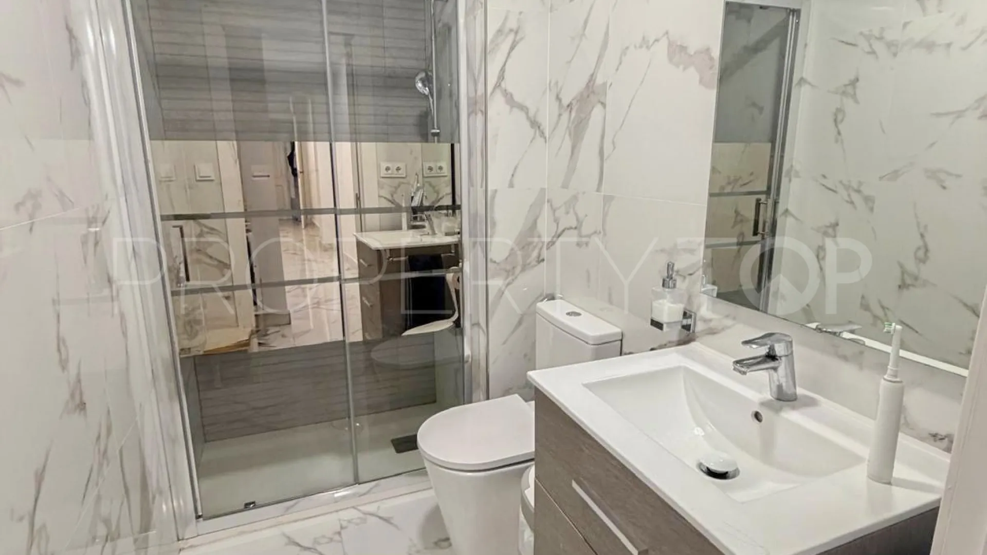 Piso en venta de 3 dormitorios en Jaen