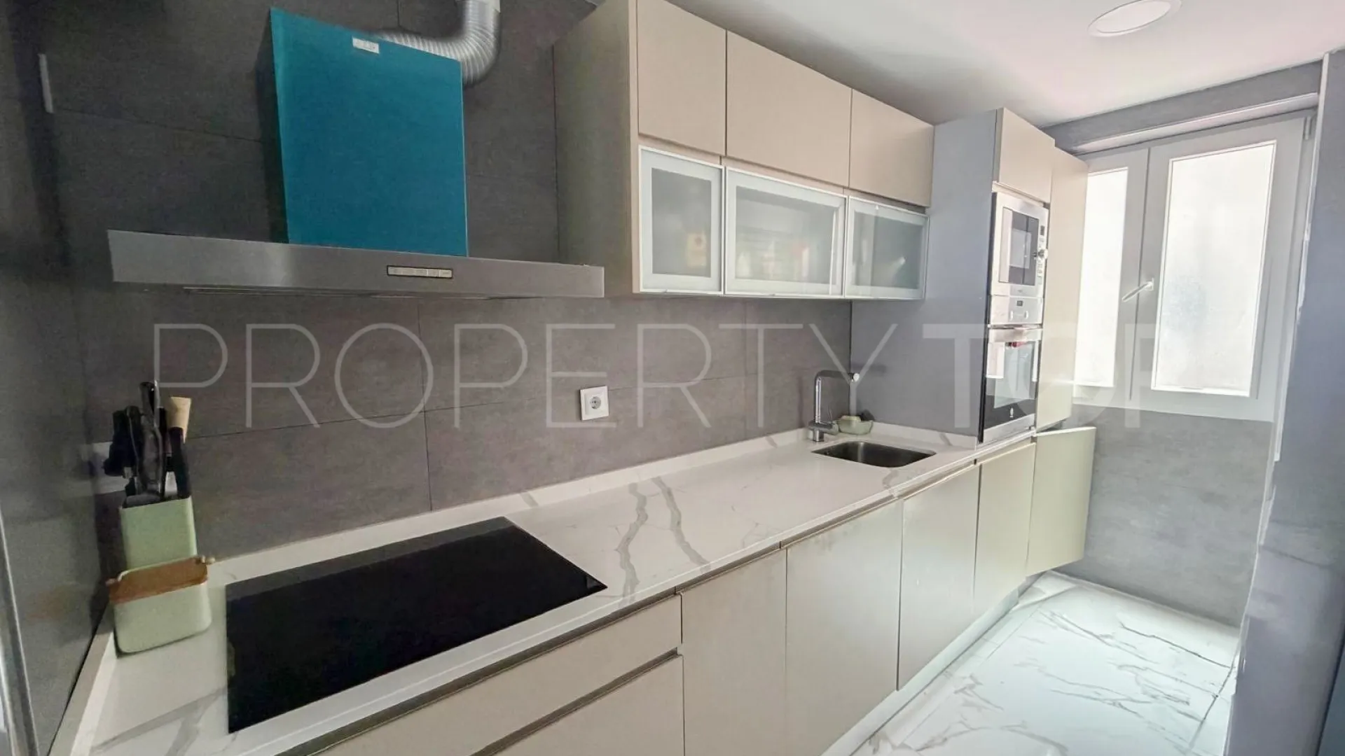 Piso en venta de 3 dormitorios en Jaen