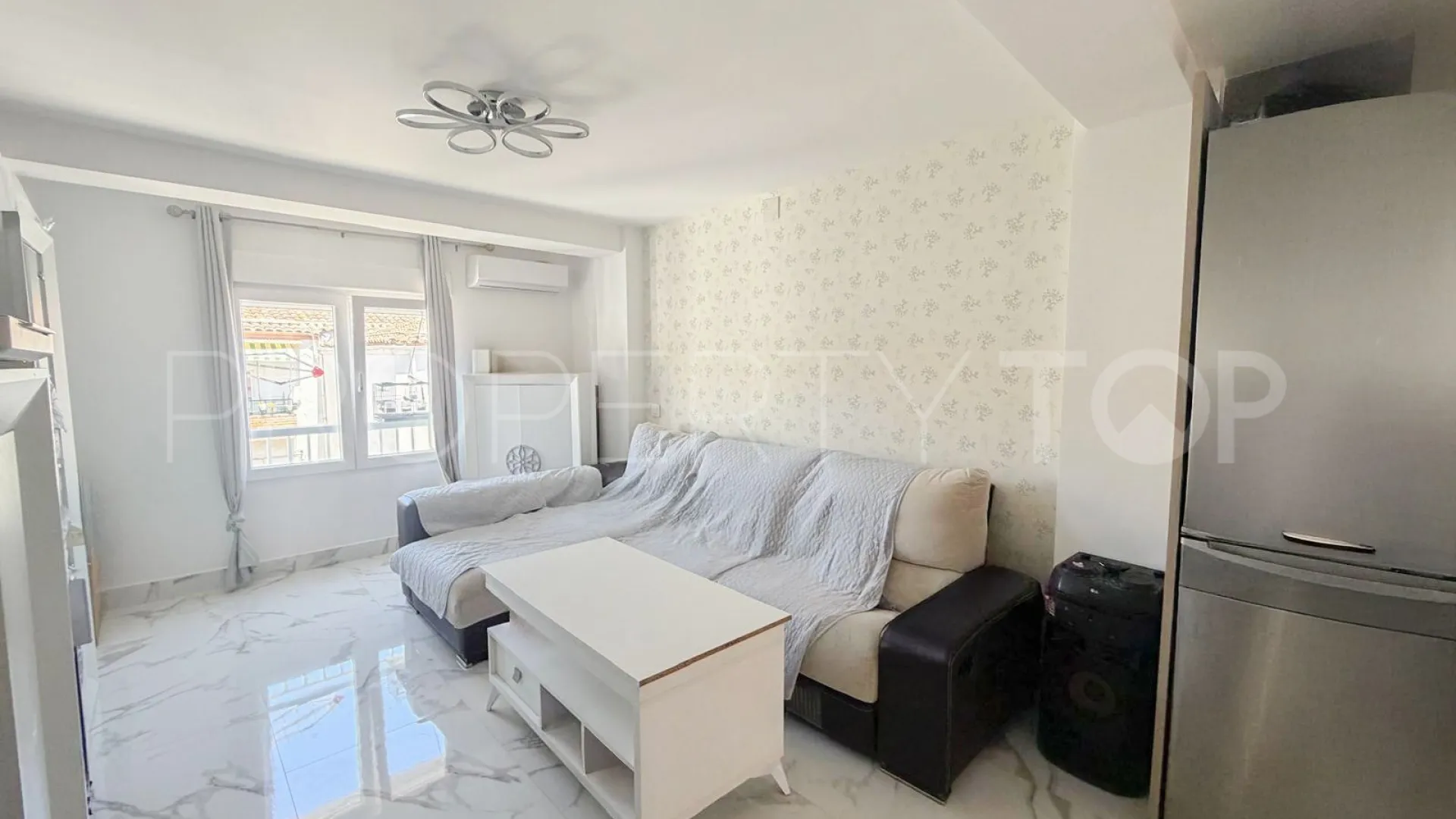 Piso en venta de 3 dormitorios en Jaen