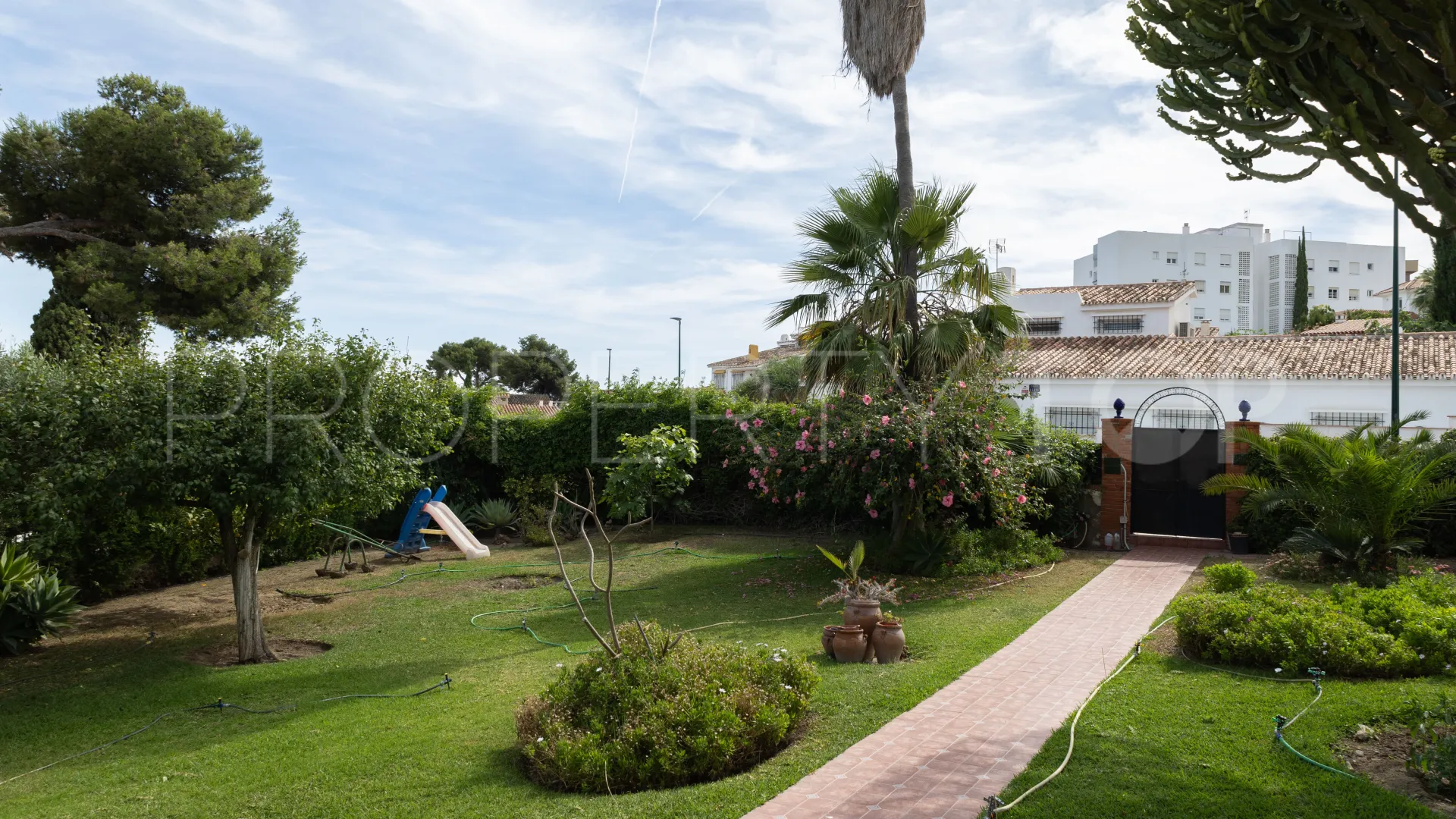 House for sale in Miraflores del Palo