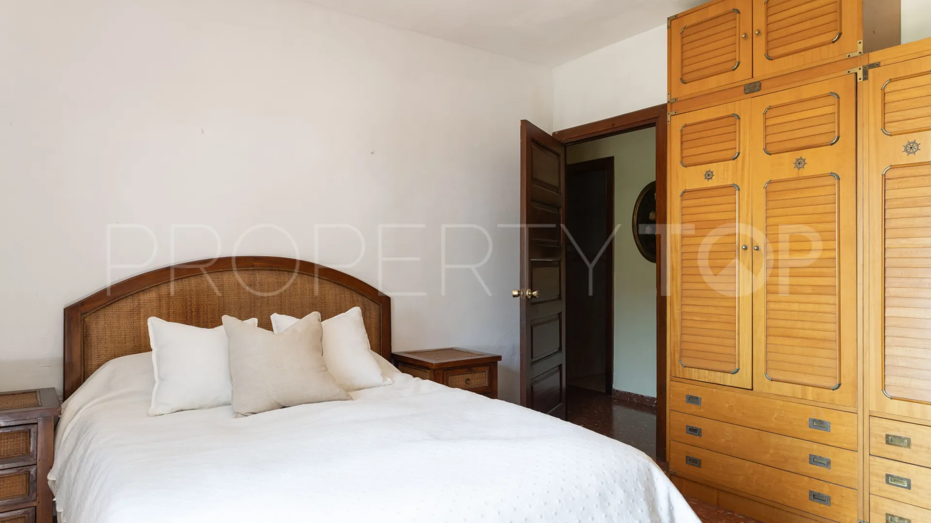 House for sale in Miraflores del Palo