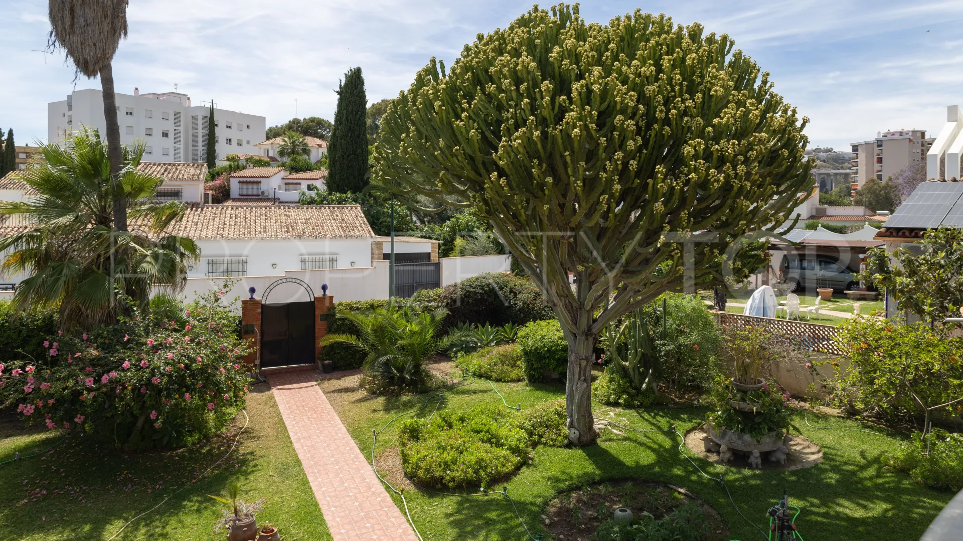 House for sale in Miraflores del Palo