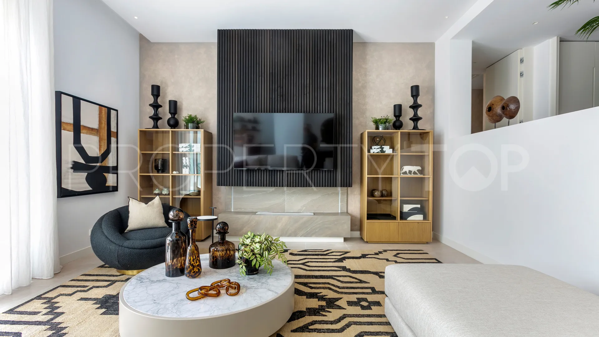 5 bedrooms villa for sale in Estepona East