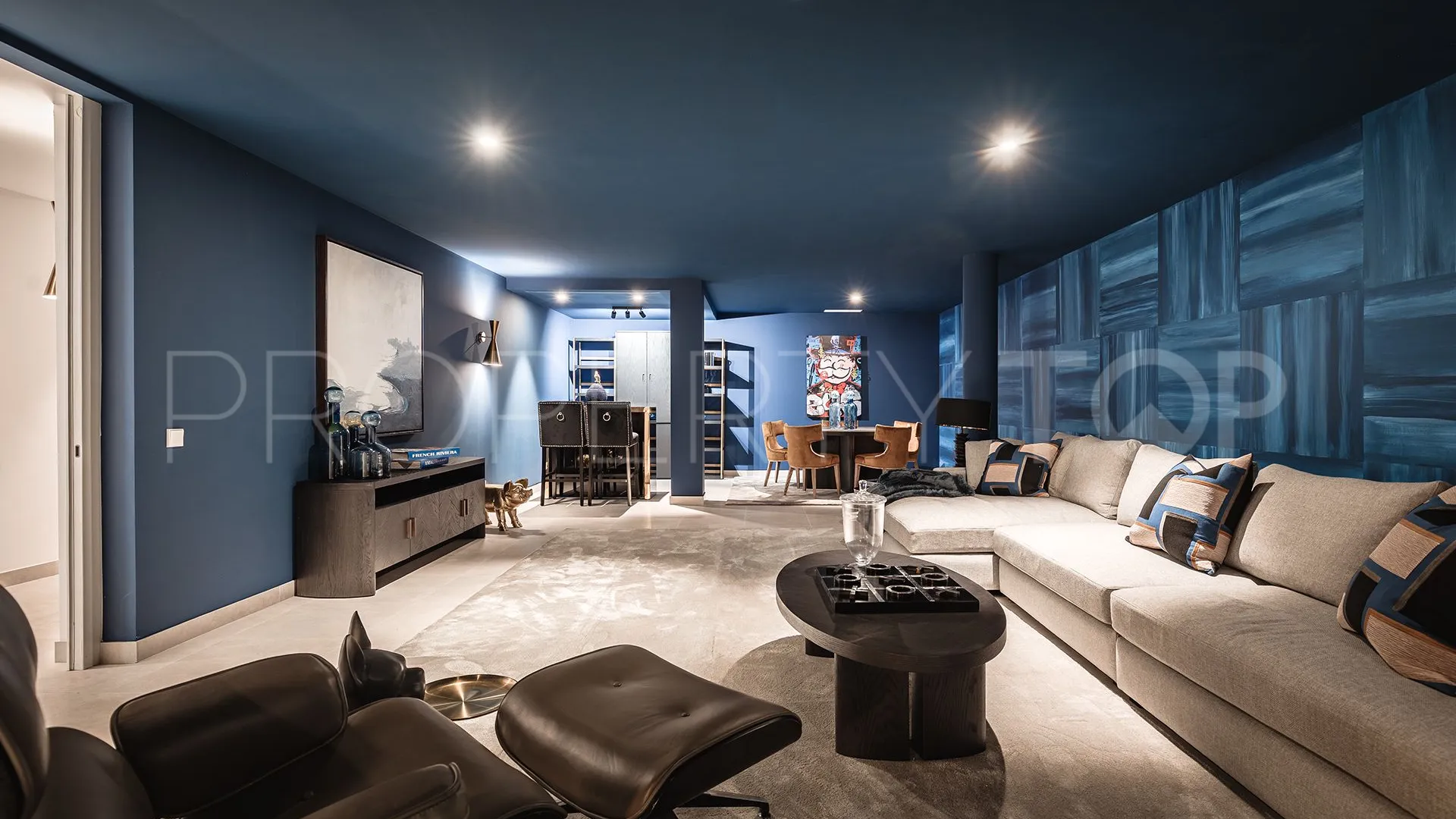 5 bedrooms villa for sale in Estepona East