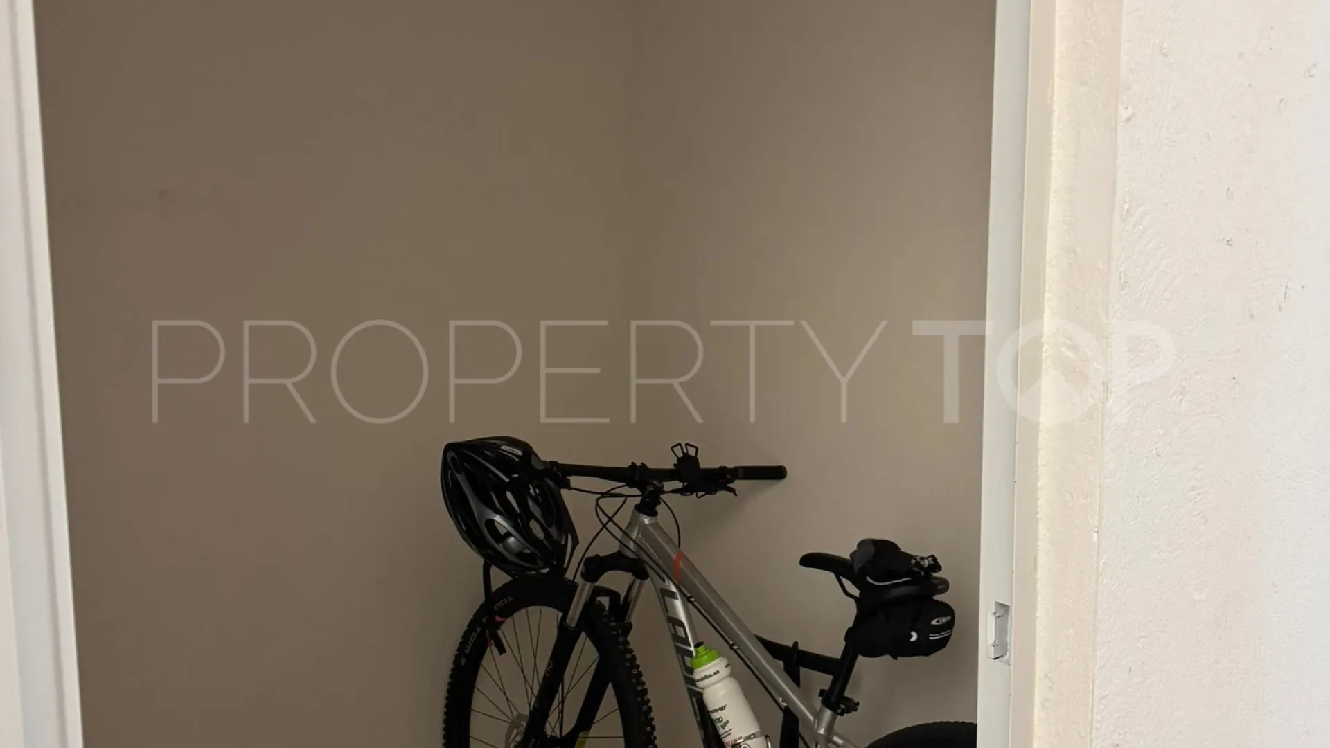Benalmadena Costa, Ático con 1 dormitorio en venta