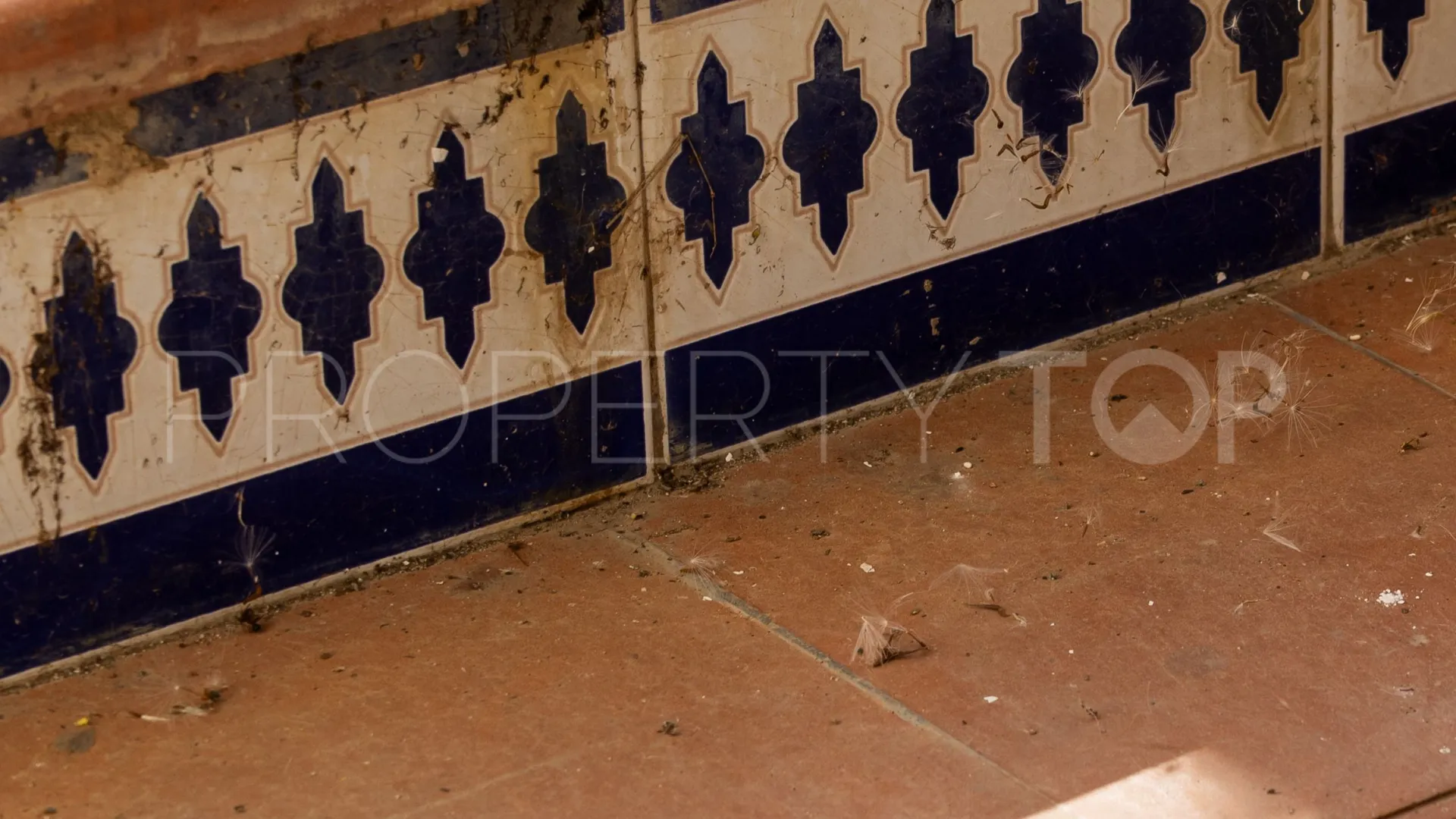 Buy house in Malaga - Este